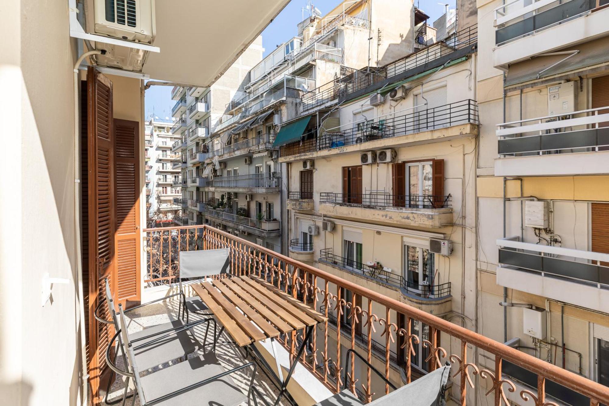 סלוניקי Vista By Halu!: Spacious City Centre Home מראה חיצוני תמונה